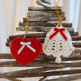 Enfeites de Natal crochet - coração e sino