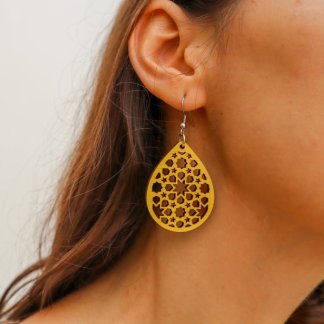 Brincos de madeira estrelinha – amarelos