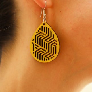 Brincos de madeira labirinto – amarelos