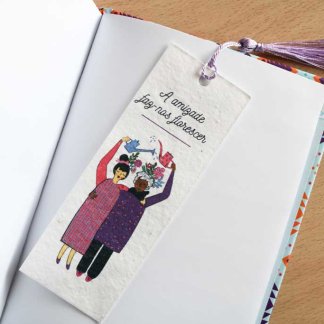 Marcador de páginas com sementes de flores silvestres vista num livro